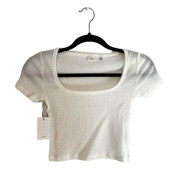 Aritzia’s Wilfred “Yacht T-shirt” - Picture 1 of 4